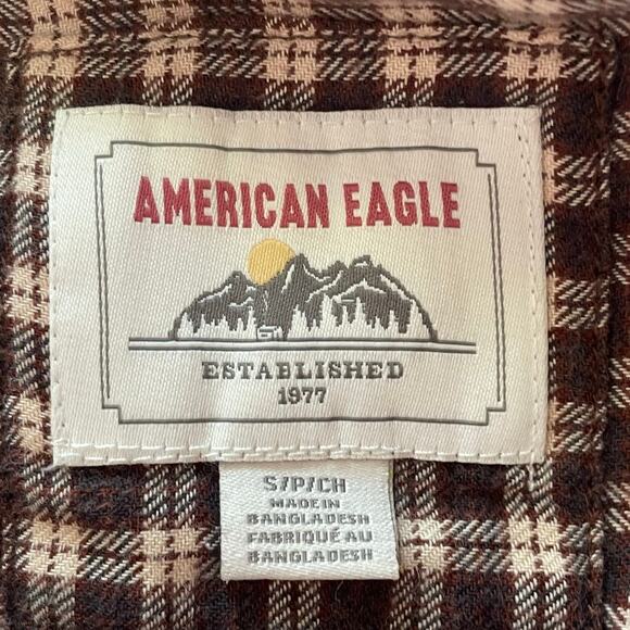 American Eagle Cozy Cabin Cropped Flannel Button Up SMALL Mixed Print Casual - Picture 8 of 10